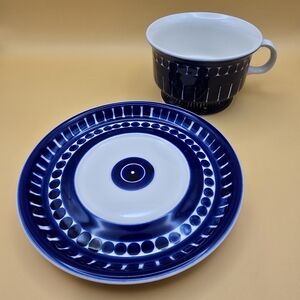 Vintage Arabia Of Finland Valencia tea cups & saucers designed by Ulla Procope